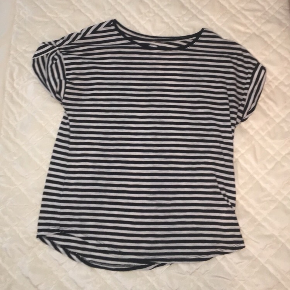Tee shirt